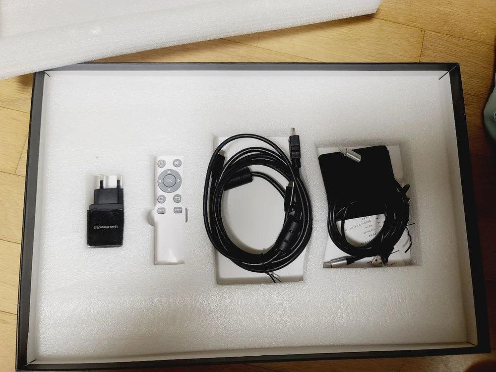 한성 TFX173T포터블 모니터 멀티터치 덱스모드 가능 이미지