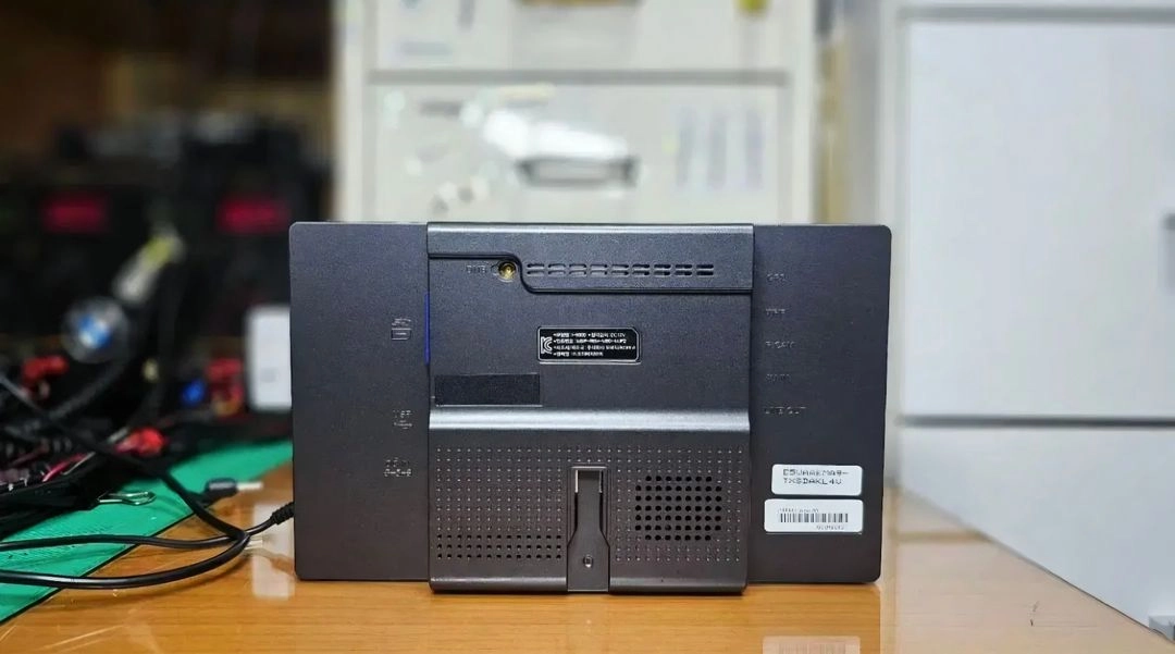 모비딕 I-9000 8인치 3D중고네비게이션 이미지