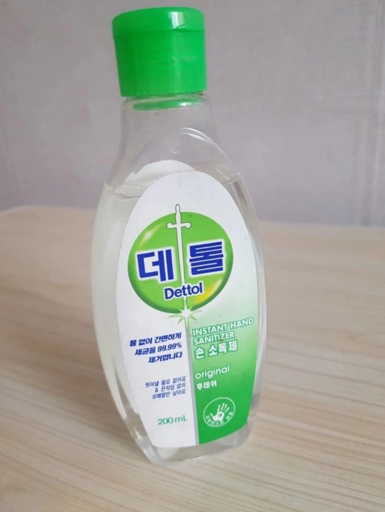 면도 거품, 일회용 면도기3, 머리빗, 데톨세정제, 수세미4 이미지