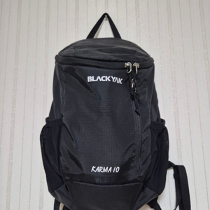 블랙야크 카르마10리터 등산가방 몽벨등산화 이미지