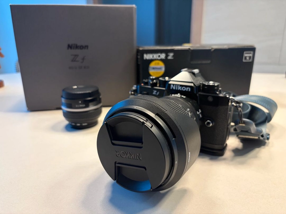 니콘 Zf 40mm f/2 se 키트 및 Z 24-120mm f/4 S 렌즈 이미지