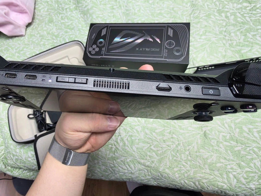asus rog ally x 1tb 흑갈리 이미지
