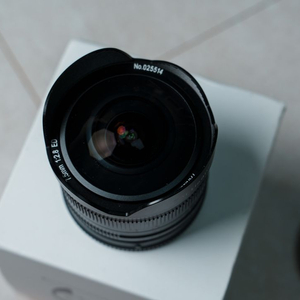 7artisans(7장인) 7.5mm f/2.8 단렌즈 이미지