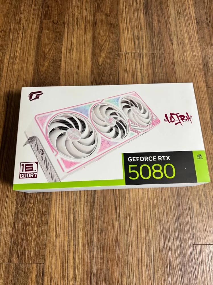 RTX 5080 그래픽카드 핑크 에디션 이미지