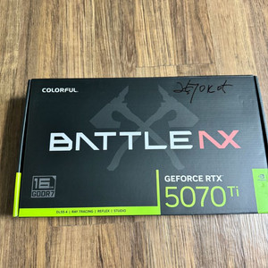 RTX 5070 Ti 게이밍 그래픽카드 이미지