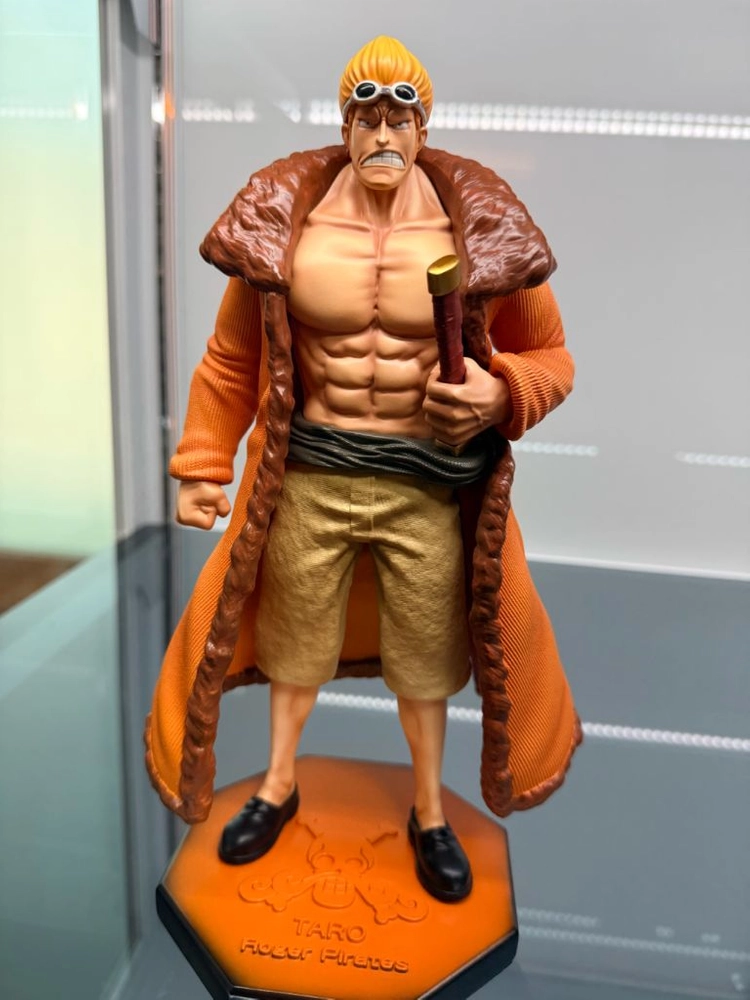 원피스 레진 피규어 Stand 로저 해적단 판매 합니다. 이미지