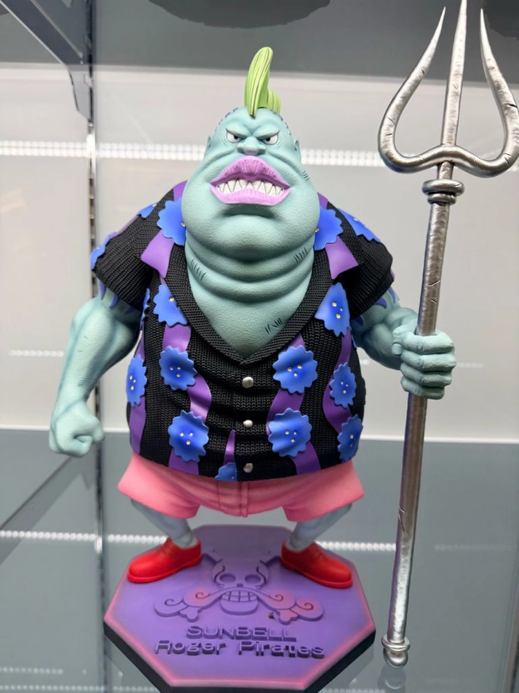 원피스 레진 피규어 Stand 로저 해적단 판매 합니다. 이미지