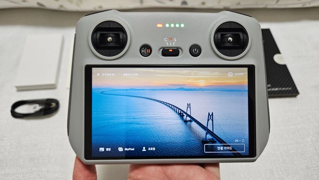 DJI RC1 조종기/컨트롤러 판매해요 ^^ (매빅3 에어2S 미니3프로 매빅3클래식 매빅3프로 매빅3시네) 이미지