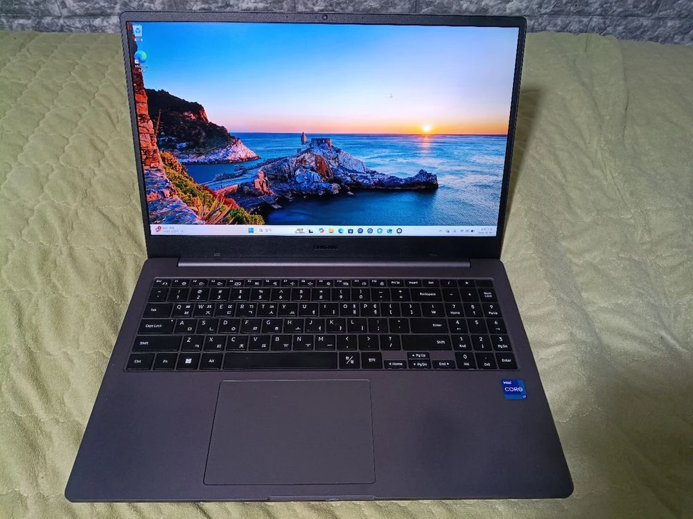 삼성 갤럭시북 NT550XED-K78AR12세대i7 - 안심되는 중고거래