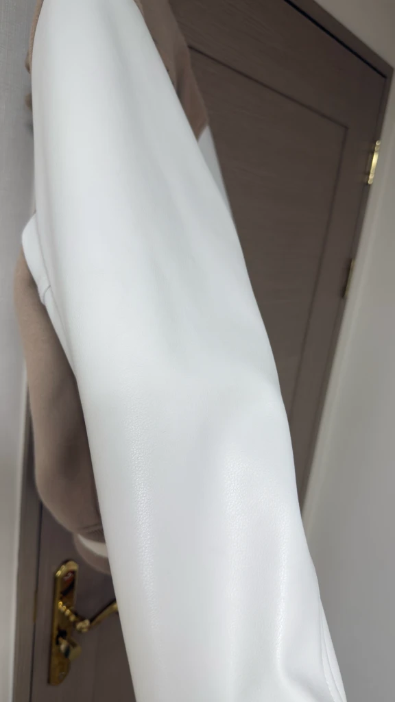 악셀 아리가토 바시티 자켓 팝니다 이미지