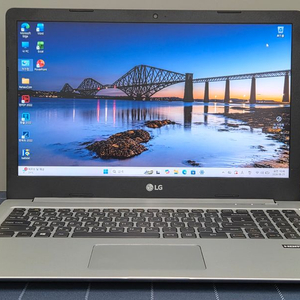 LG 울트라PC 15UD370 셀레론-6세대 미사용 신품급 노트북