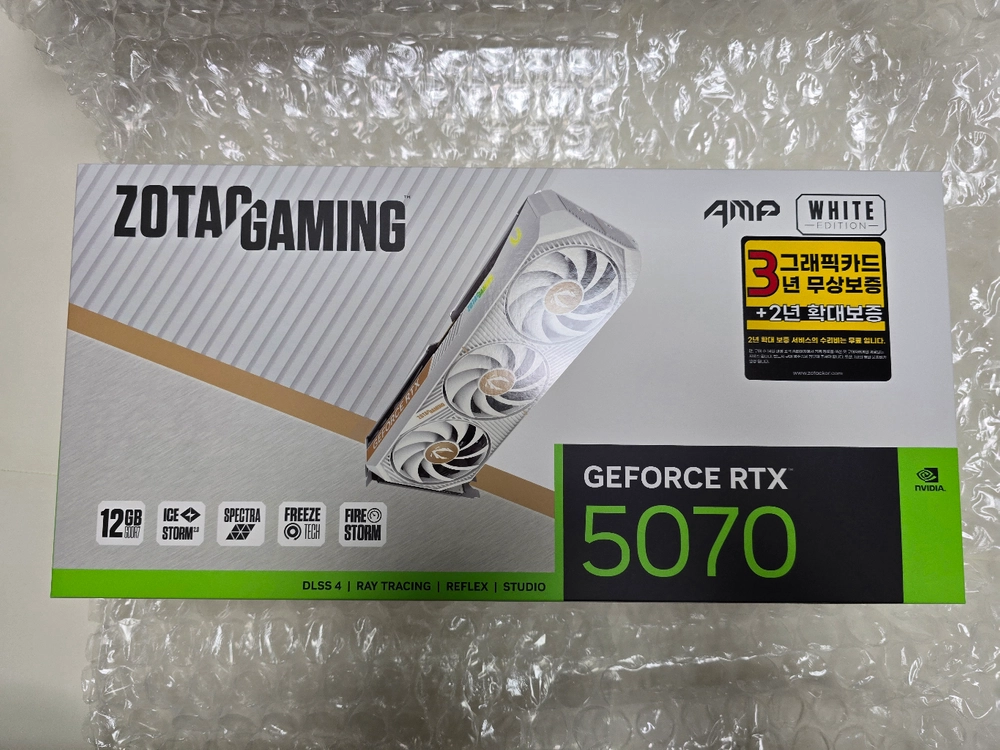 조텍 5070 AMP 화이트 (새상품) - 안심되는 중고거래