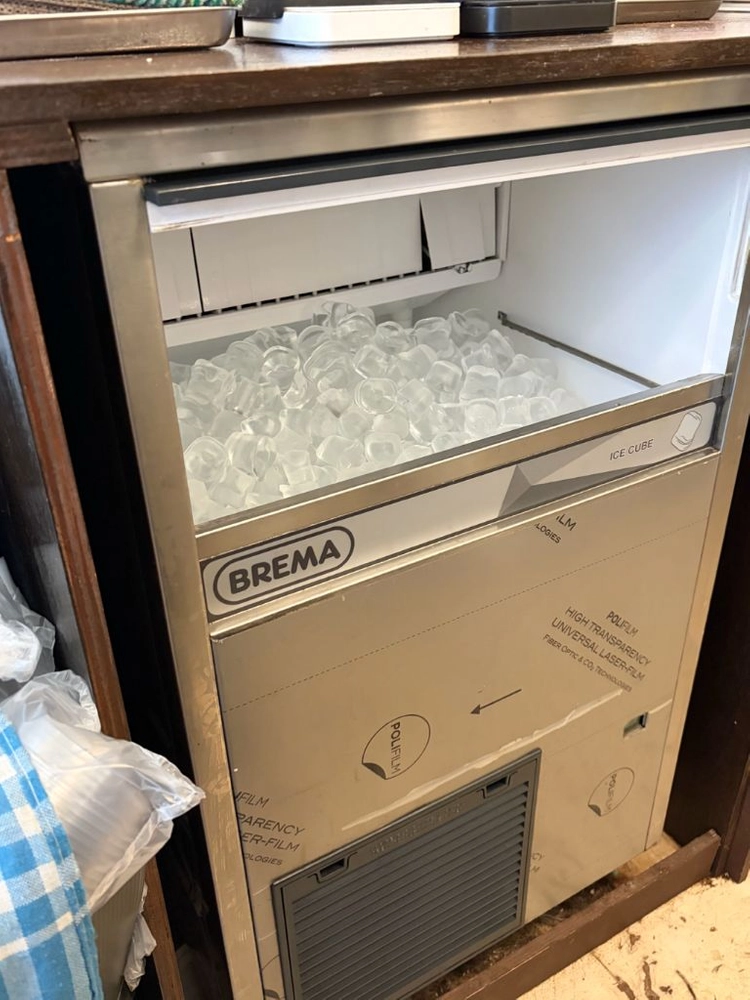급처 브레마 제빙기 수냉식 55kg Brema Cb425w 이미지