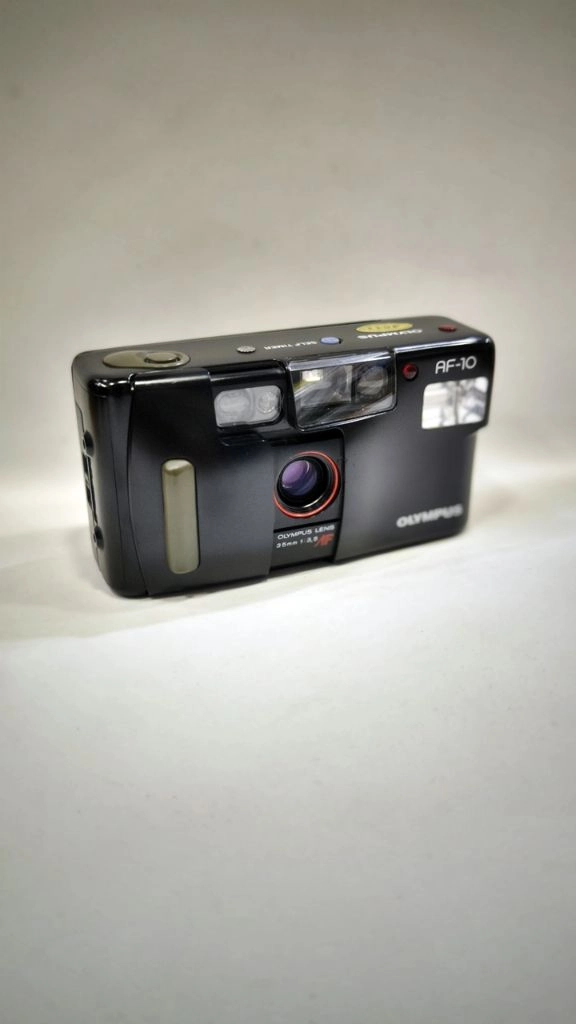 올림푸스 AF-10(Olympus AF-10) 필름자동카메라 이미지