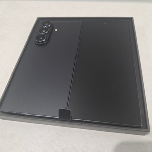 갤럭시 Z 폴드7 512GB 자급제 팝니다 이미지
