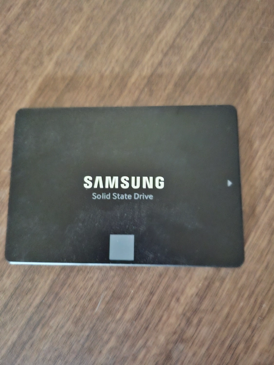 삼성 870 EVO 500G SSD 팝니다. - 안심되는 중고거래