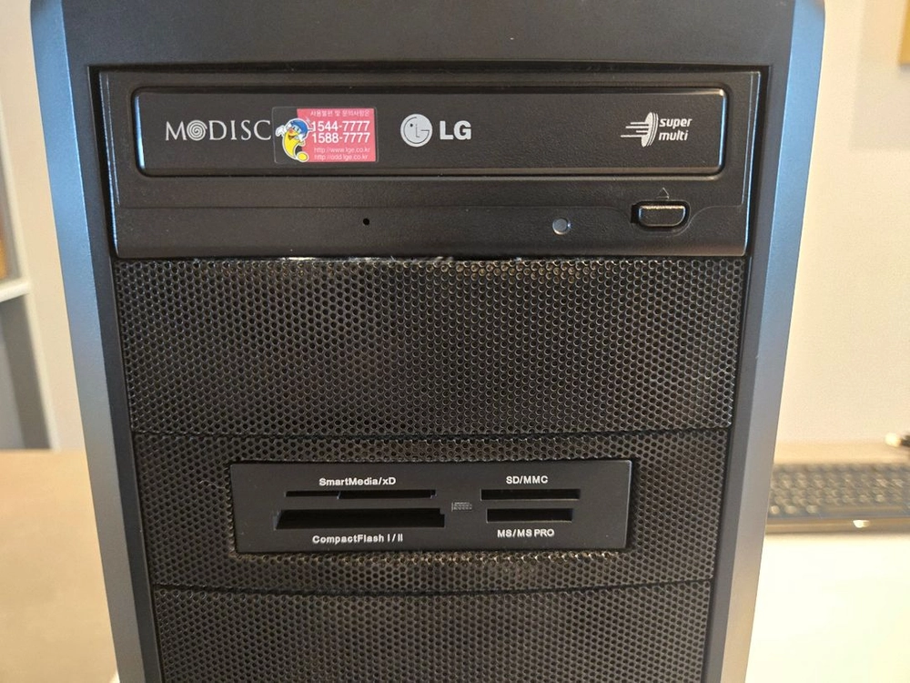 라이젠3 3200G,램16GB,SSD삼성evo250GB,파워500W,잘만 Z3 PLUS케이스 이미지