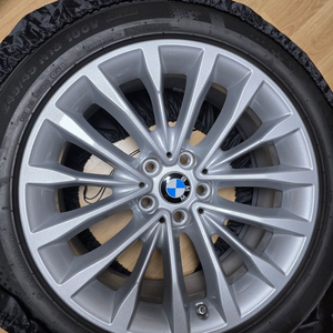 BMW G30 럭셔리 순정 18인치 휠 타이어 세트 이미지