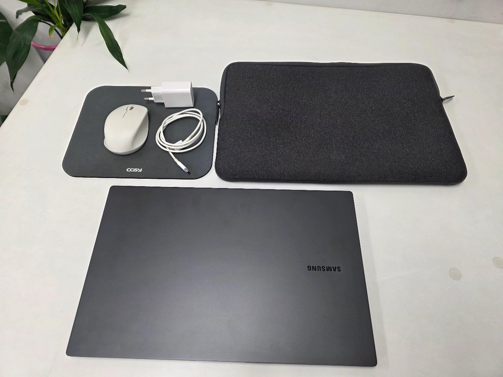 삼성 갤럭시북2 프로 15.6인치 (i5/16G/SSD256G/배터리 성능90%) 이미지