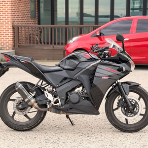 혼다CBR125R/15년식/1만키로/165만원/상태굿 이미지