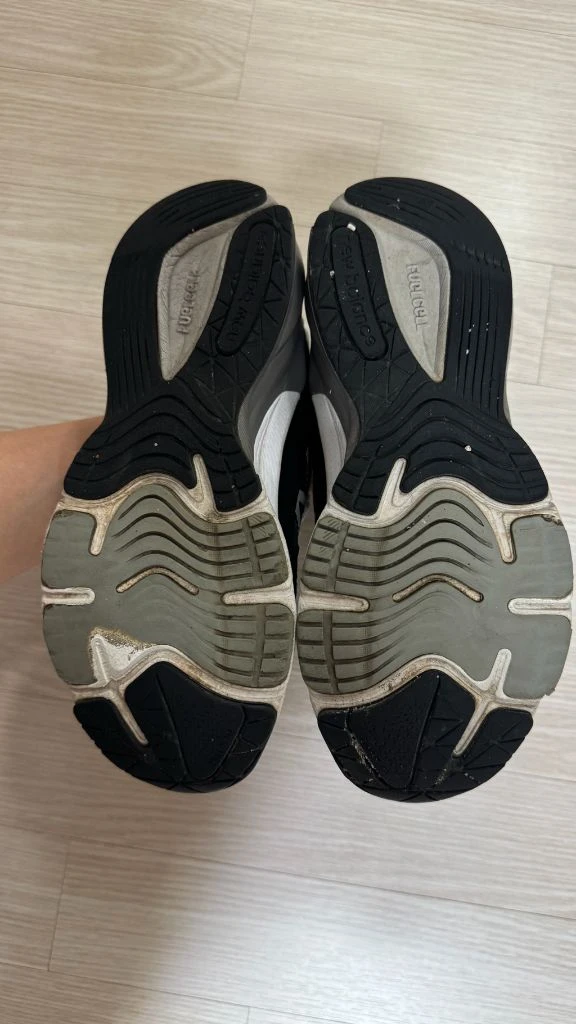 뉴발란스 990 v6 운동화 220 이미지