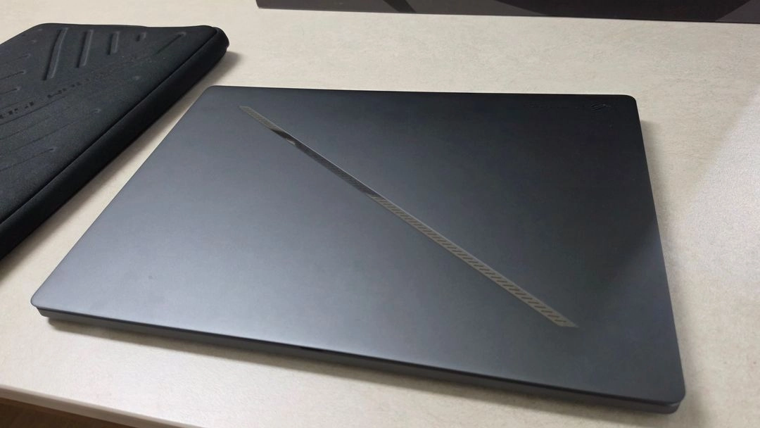 ASUS ROG 제피러스 G16 4090/32GB/2TB 이미지
