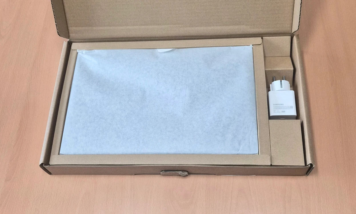 삼성전자 갤럭시북4 360 NT751QGK 16GB/512GB 새제품급노트북 판매합니다 이미지