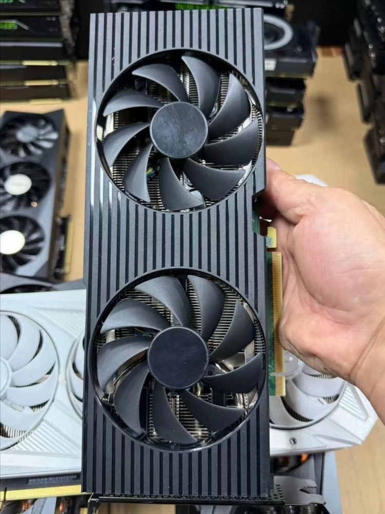 RTX 5090 그래픽카드 이미지