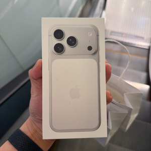 아이폰17 프로 실버 256GB 미개봉 이미지