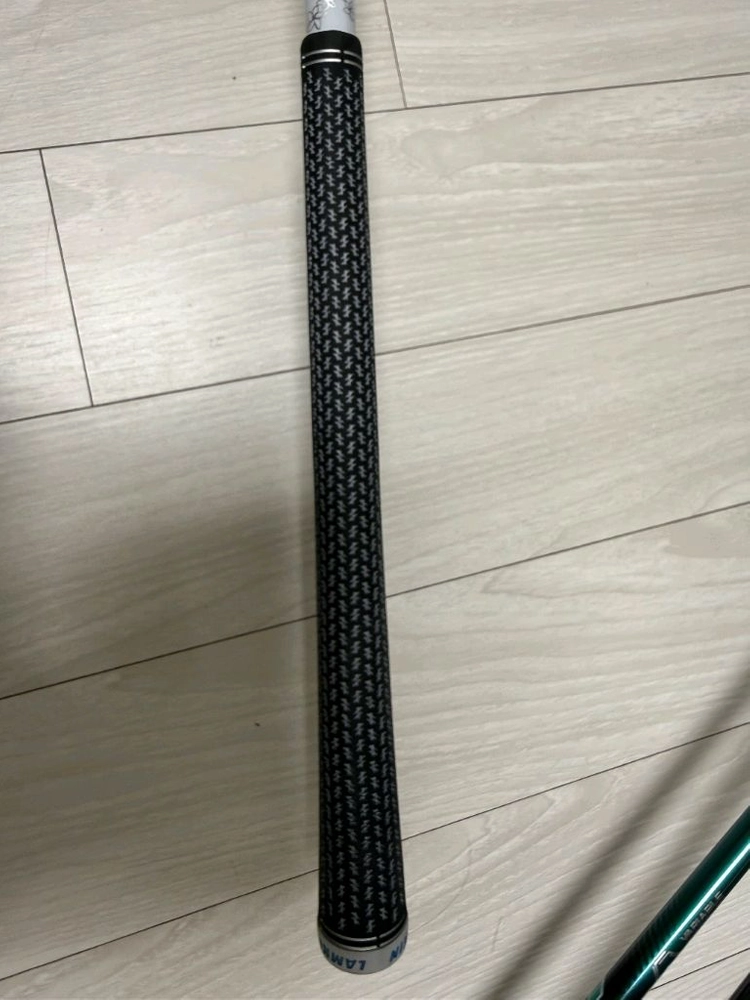 테일러메이드 SIM2 MAX 드라이버, 미쓰비시 케미컬 디아마나 TB 50 S 샤프트 신동품 이미지