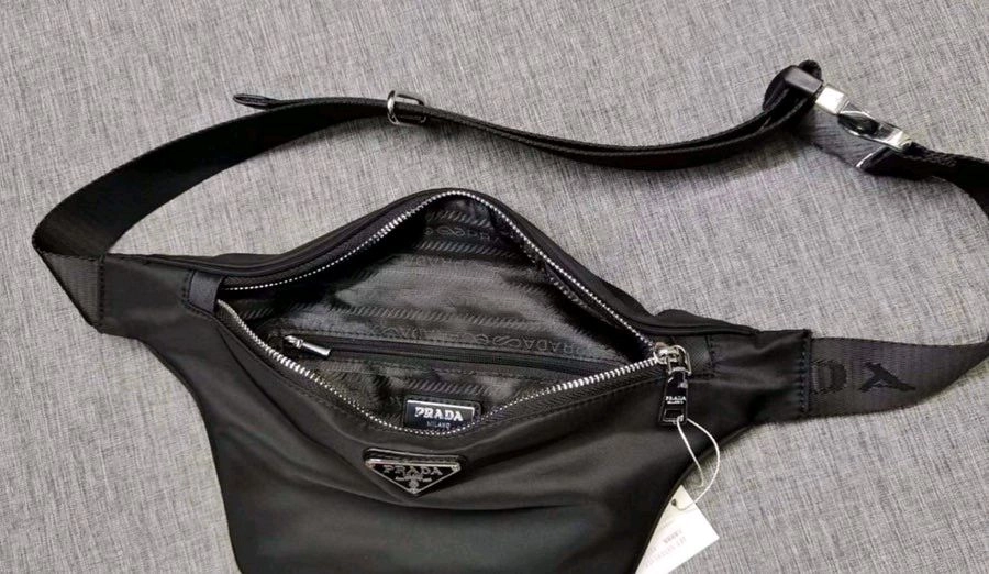 프라다힙색벨트백 이미지
