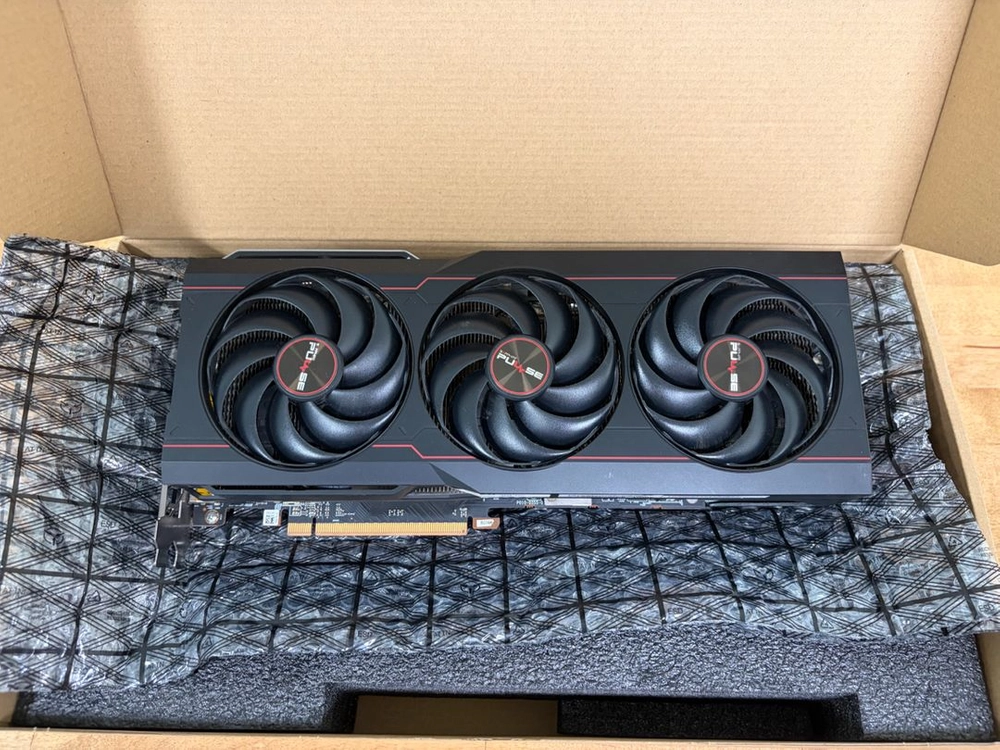 사파이어 RX6800 16GB PULSE 이미지