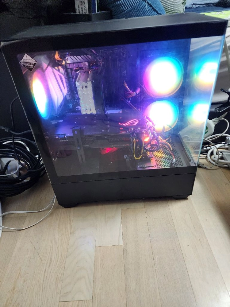 i7-7700K / GTX 1080 Ti 11GB / RAM 16GB - 안심되는 중고거래