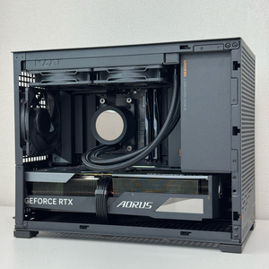 7800x3D, 4070Ti 컴퓨터 본체 팝니다 이미지