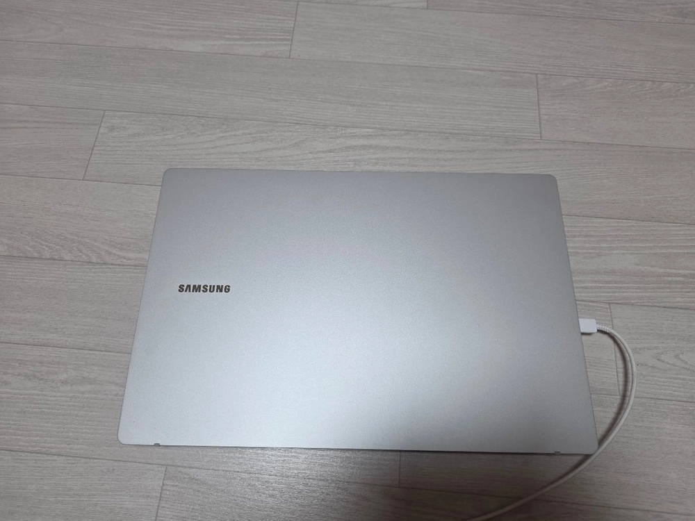 삼성 갤럭시북2 NT550XED i7 / SSD 1TB 노트북 판매합니다 이미지