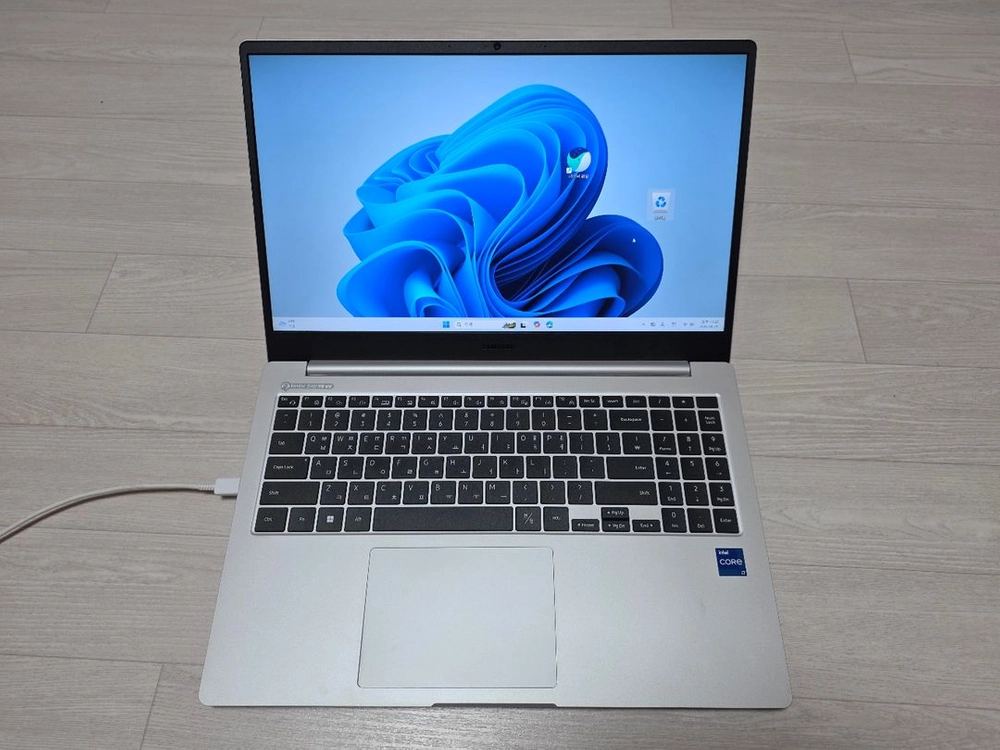 삼성 갤럭시북2 NT550XED i7 / SSD 1TB 노트북 판매합니다 - 안심되는 중고거래