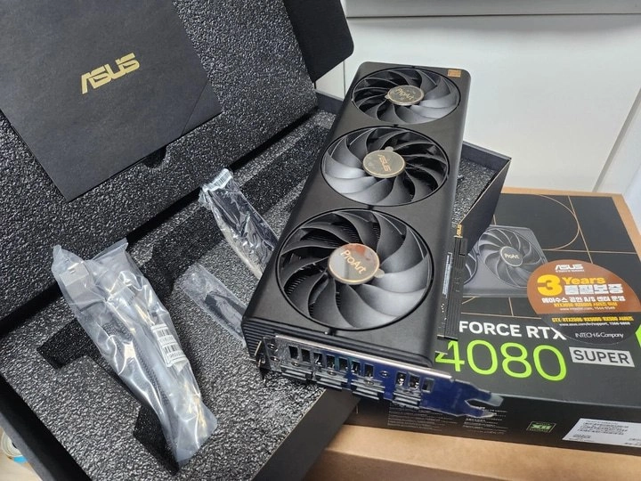 ASUS ProArt RTX 4080 Super 팝니다. - 안심되는 중고거래