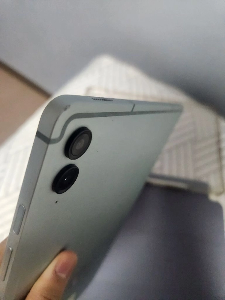 갤러시탭 S9 FE+ 256GB 랑 아이패드 교환하실분 이미지