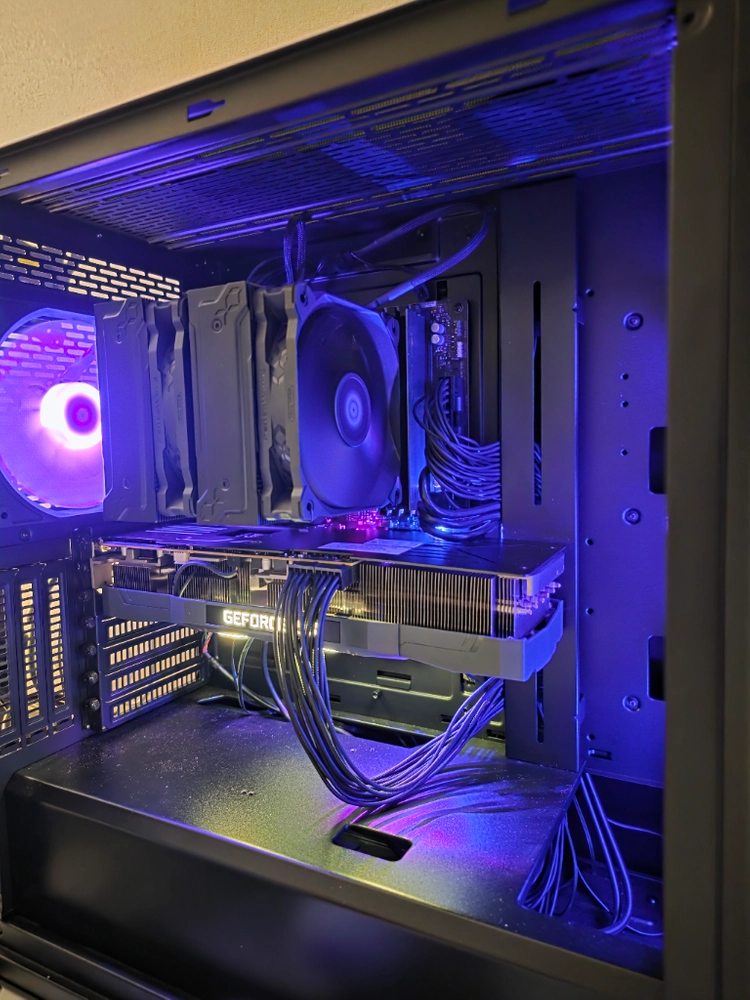 Ryzen 9 7950X / RTX 3080 Ti 12GB / DDR5 32GB / 1000W 골드 고사양 PC - 안심되는 중고거래
