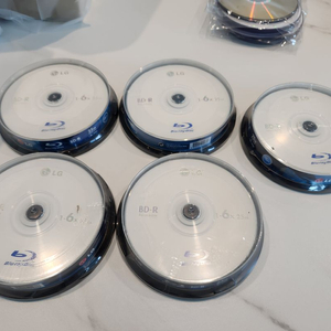 [미개봉/새상품] LG 공 블루레이 디스크 (BD-R 25GB 6배속) 10매입 x 5통 일괄 판매(1장 사용) 이미지
