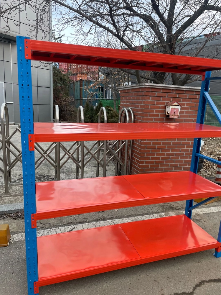 메탈 선반 이미지
