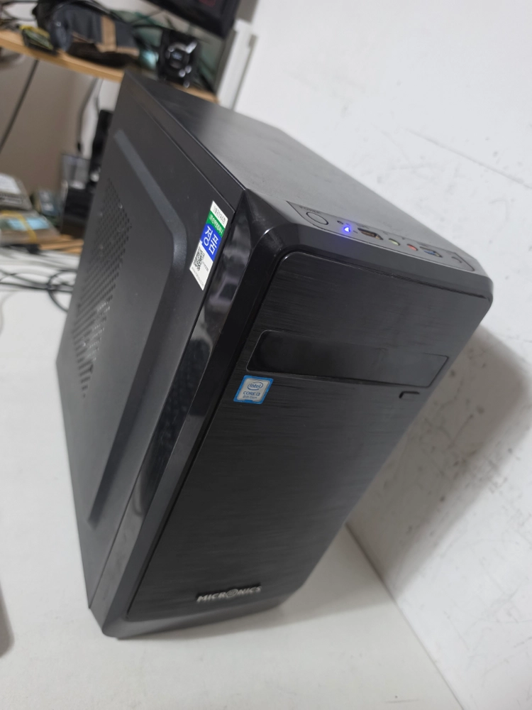 인텔 i3-8100 /D4 8램 SSD256 / 지포스1050 데스크탑 본체37만원 이미지