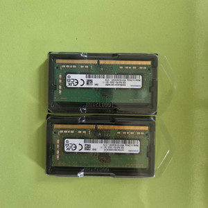 DDR4 8GB 메모리 2개 세트 이미지