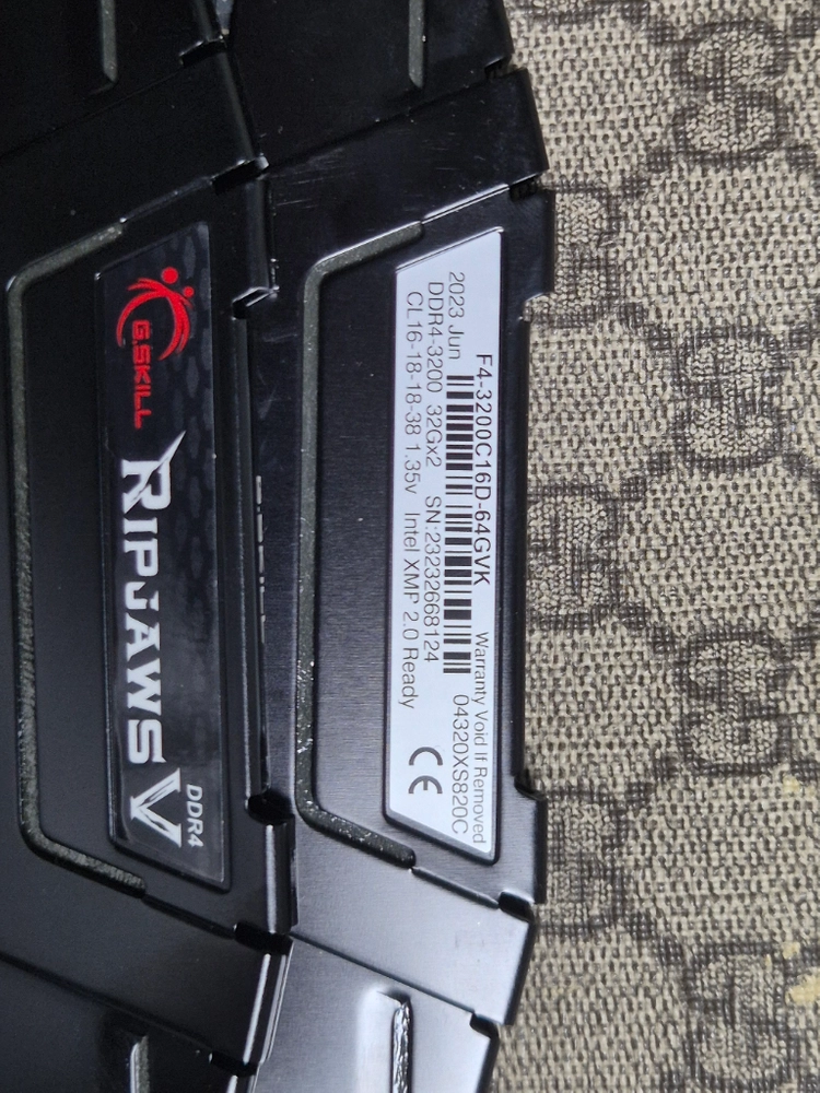 DDR4 튜닝램 16GB 32GB 64GB 판매 이미지