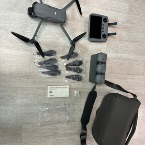 DJI AIR3 에어3 플라이모어 콤보 / RC2 조종기 이미지