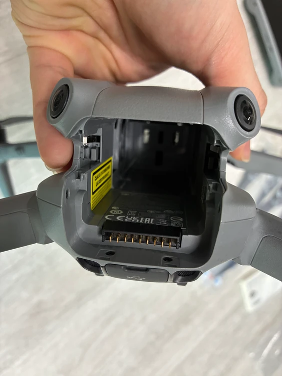 DJI AIR3 에어3 플라이모어 콤보 / RC2 조종기 이미지