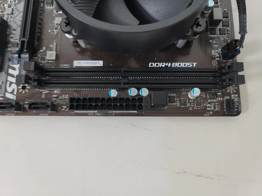 라이젠3 3200G CPU + A320M-A PRO 메인보드 세트 이미지