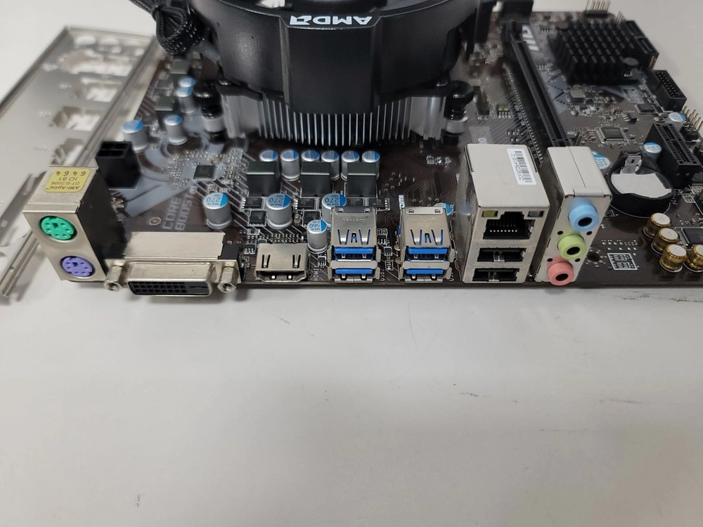 라이젠3 3200G CPU + A320M-A PRO 메인보드 세트 이미지