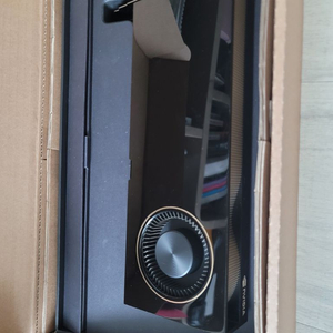 RTX A4000 16G 반본체 세트 판매합니다. 이미지