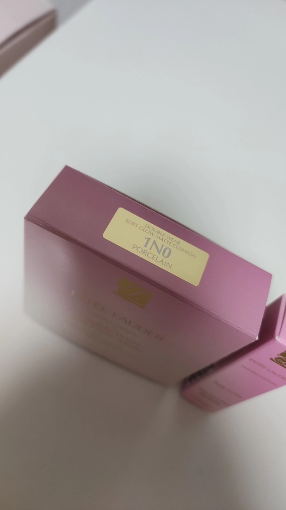 에스티로더 더블웨어 글로우 매트 쿠션 + 글로우밤 이미지